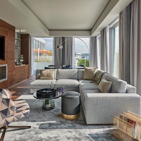 Hyatt Regency Zurich Airport Circle Hotel Kloten Bagian luar foto
