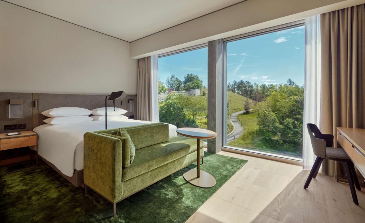Hyatt Regency Zurich Airport Circle Hotel Kloten Bagian luar foto