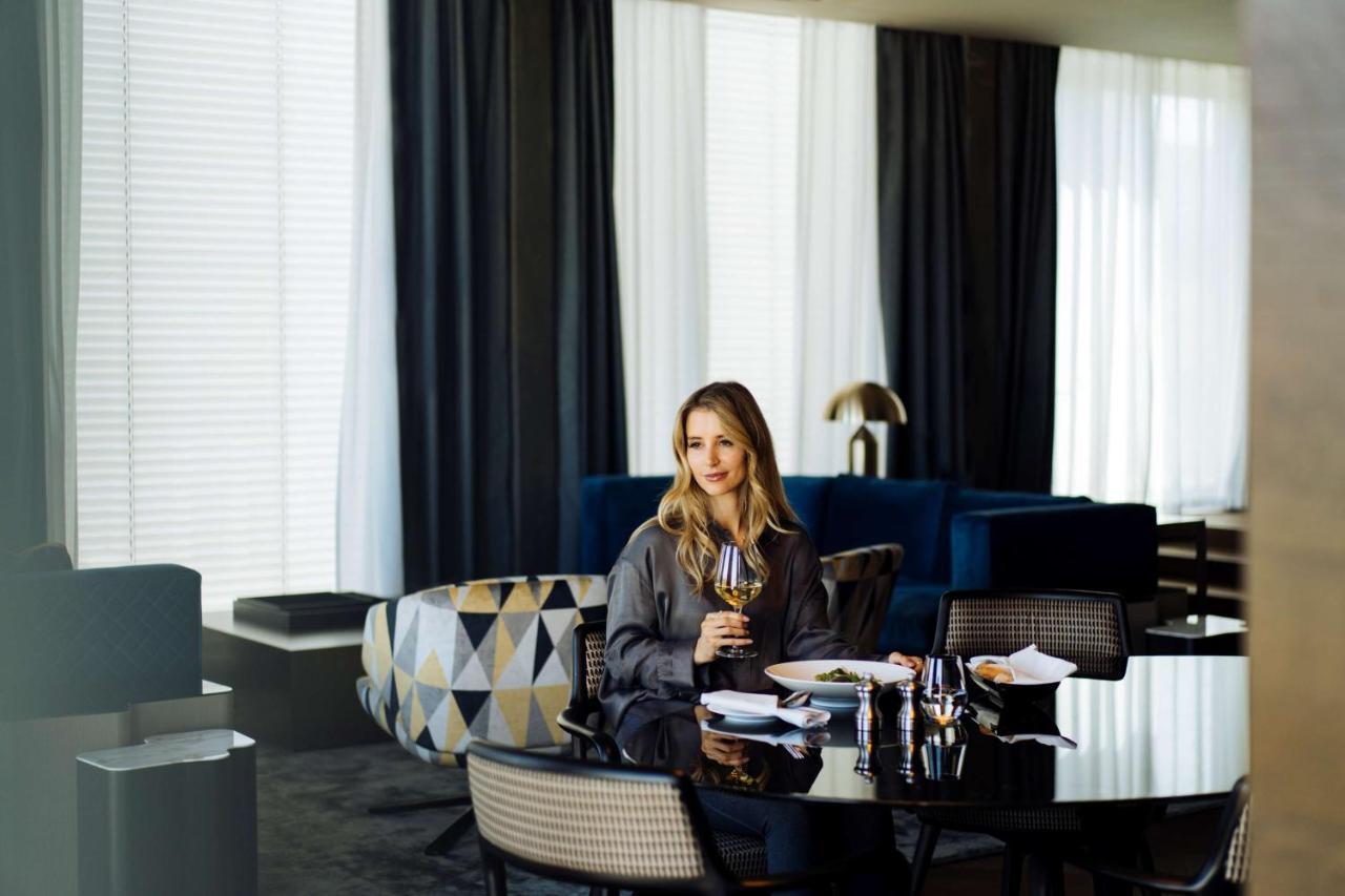 Hyatt Regency Zurich Airport Circle Hotel Kloten Bagian luar foto